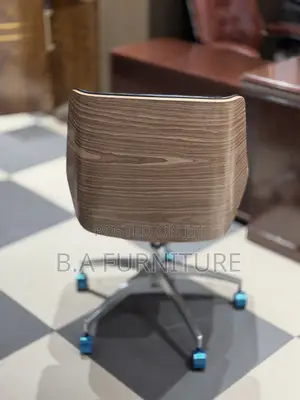 Modern Executive Office Chair- Wooden Back