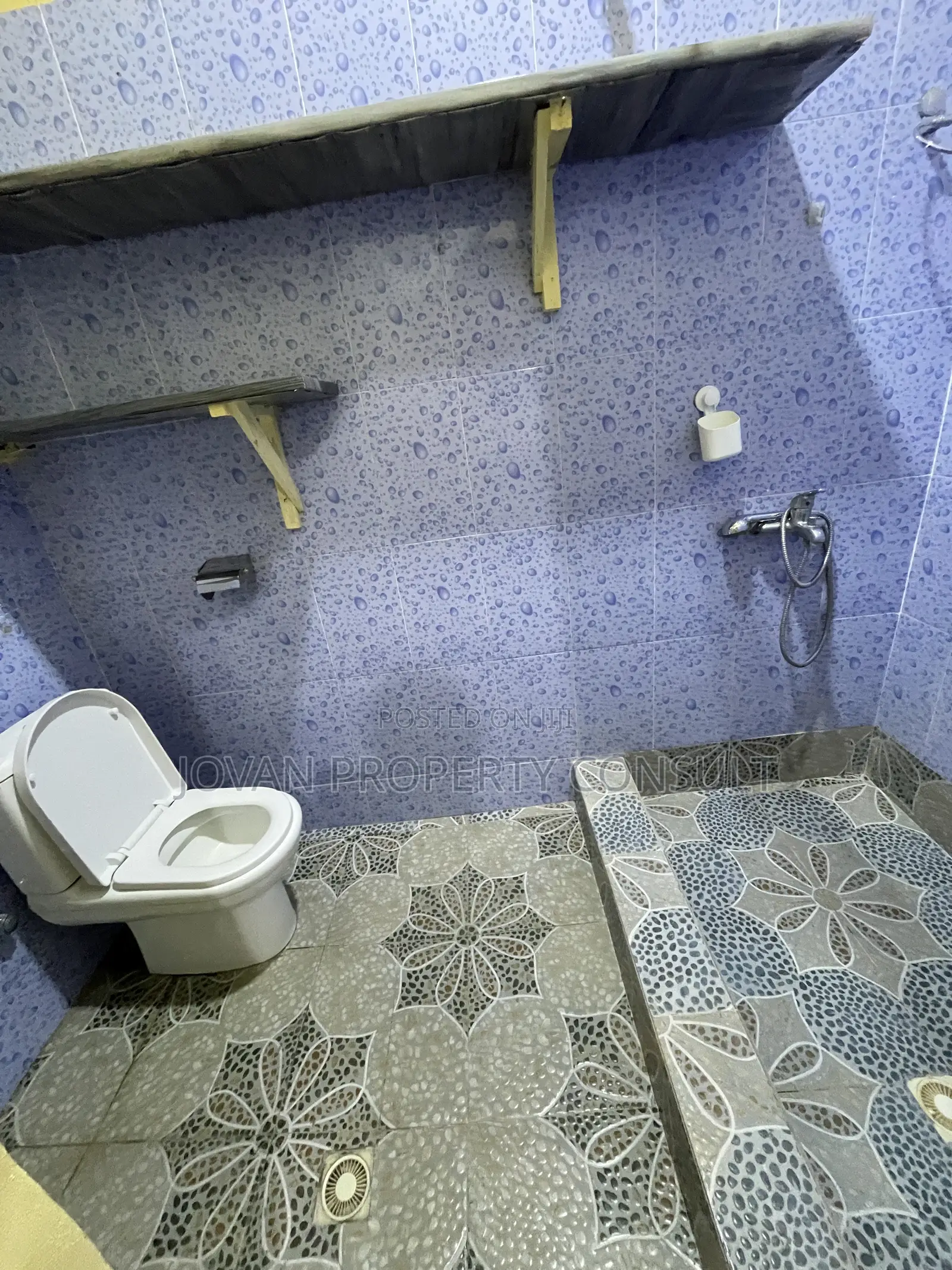 1bdrm Room & Parlour in Cocoboard, Amasaman for rent