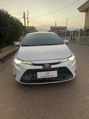 Toyota Corolla L 2022 White