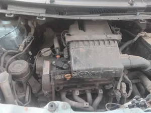 Toyota Vitz 1.5 FWD 5dr 2010 Gray
