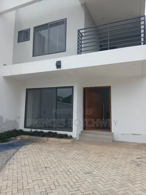 3bdrm House in Spintex, Baatsona Total for rent