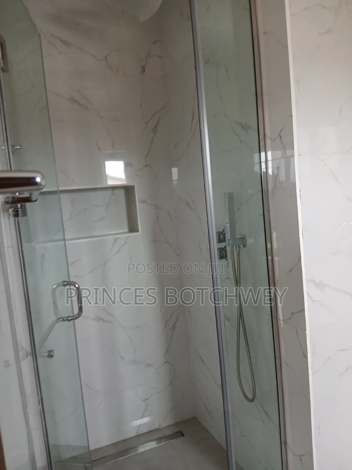 3bdrm House in Spintex, Baatsona Total for rent