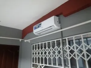 1bdrm Shared Apartment in Kida Estate, Obuasi Municipal for rent