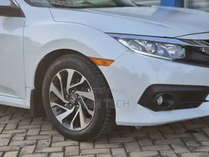 Honda Civic EX 4dr Sedan (2.0L 4cyl) 2017 White