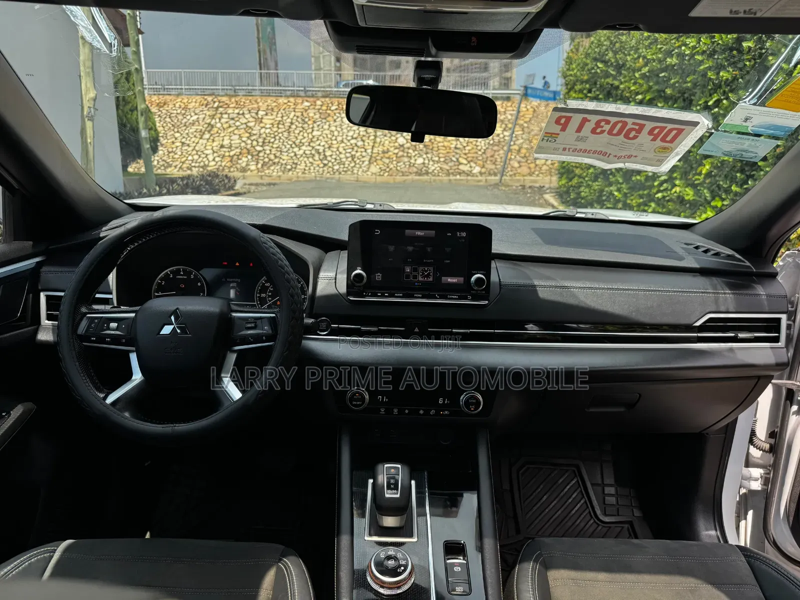 Mitsubishi Outlander SE 2022 White