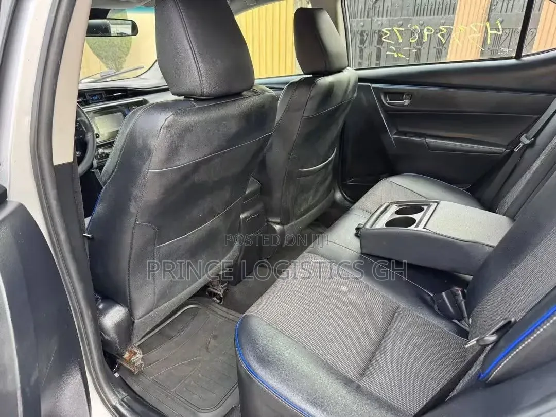 Toyota Corolla SE 4dr Sedan (1.8L 4cyl CVT) 2017 Silver