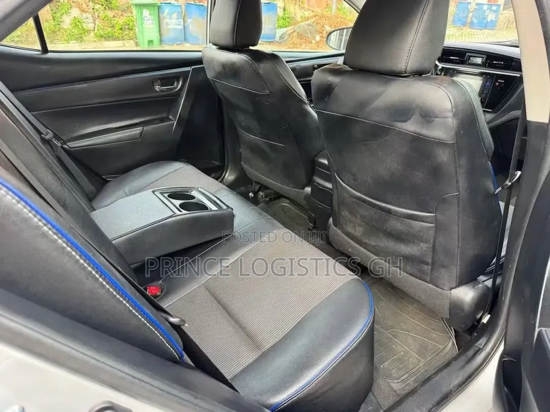 Toyota Corolla SE 4dr Sedan (1.8L 4cyl CVT) 2017 Silver