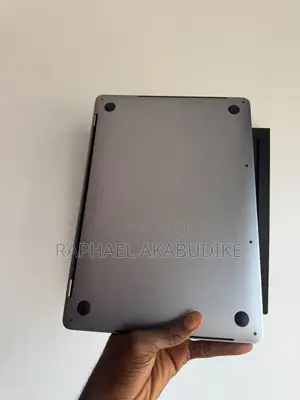 Laptop Apple MacBook Pro 2019 16GB Intel Core i7 SSD 256GB