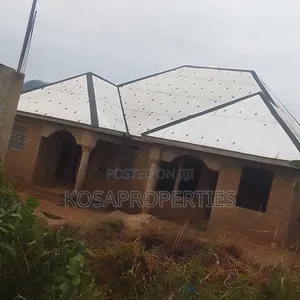 3bdrm House in Kyinto, Adjiriganor for sale