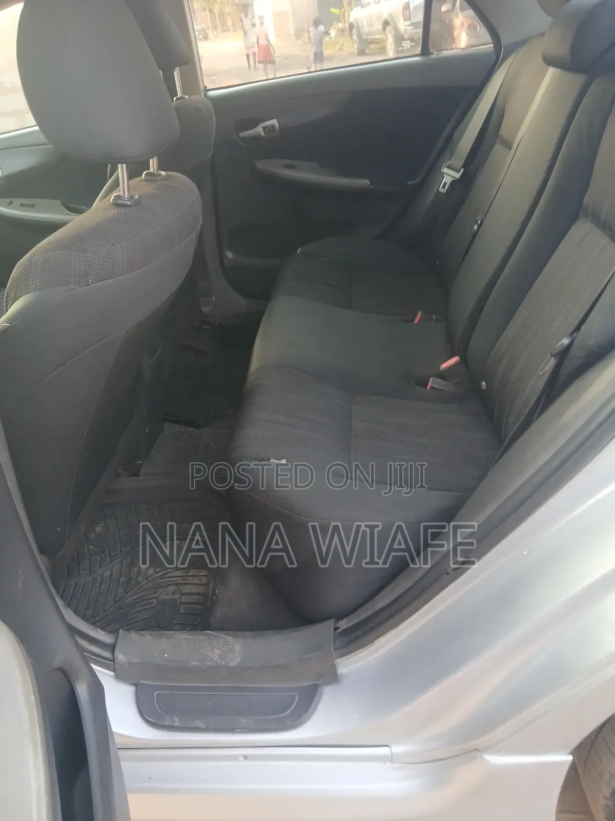 Toyota Corolla 2012 Silver