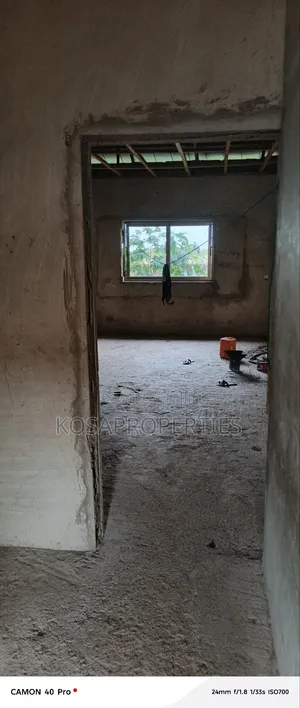 3bdrm House in Kyinto, Adjiriganor for sale