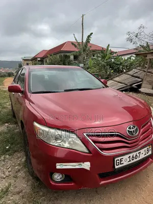 Toyota Camry SE 4dr Sedan (2.5L 4cyl 6AM) 2010 Red