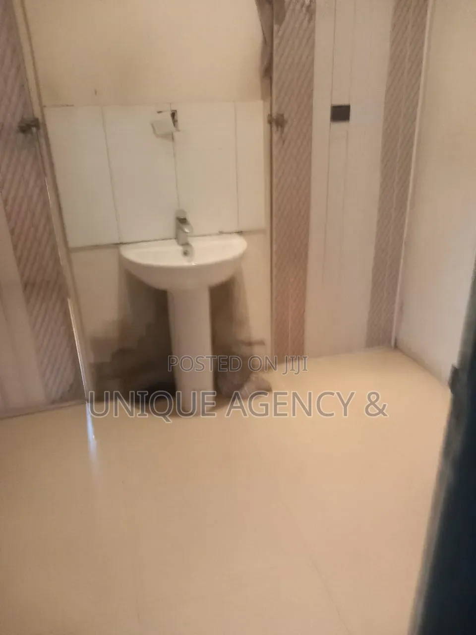 5bdrm Bungalow in Millenium City for sale