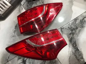 Hyundai Santa Fe 2013, 2014, 2015, 2016 Taillight | Foreign Used
