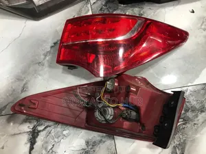 Hyundai Santa Fe 2013, 2014, 2015, 2016 Taillight | Foreign Used