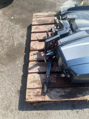 Outboard Motor Suitable for Live Boats  as Well as Fishing Boats