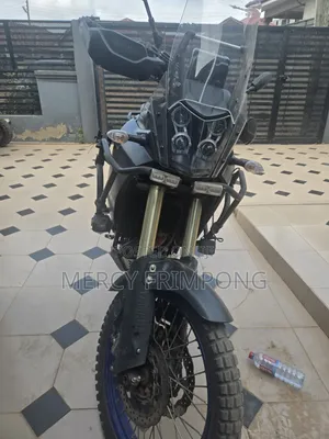 Yamaha 2025 Black