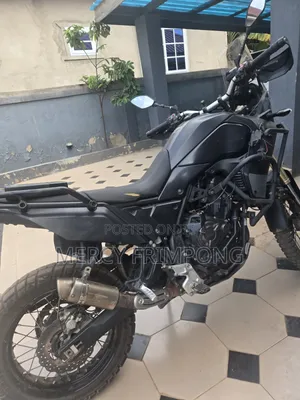 Yamaha 2025 Black