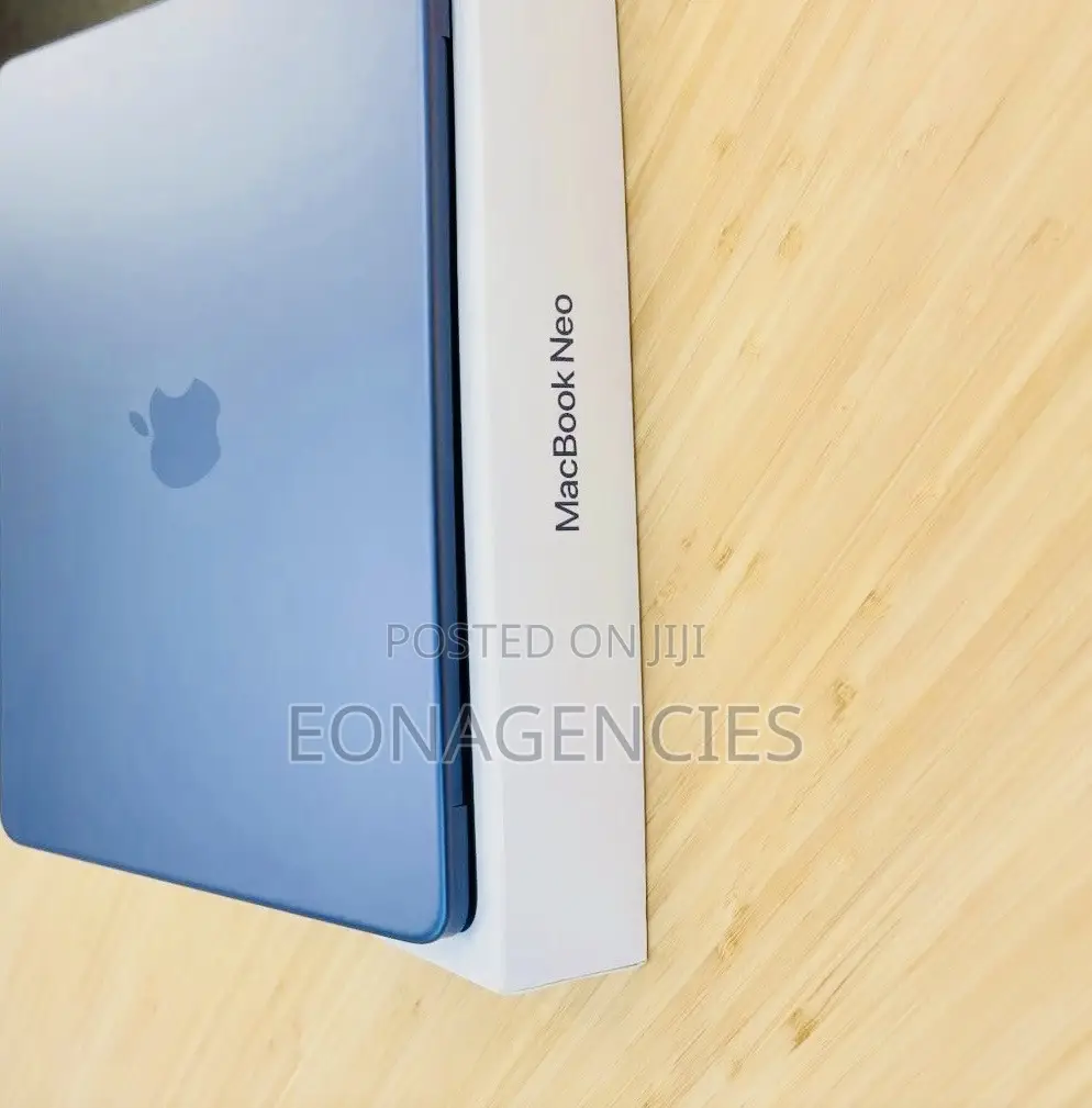 New Laptop Apple 8GB SSD 256GB