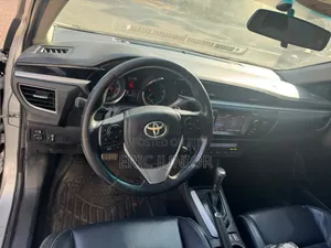 Toyota Corolla S 4dr Sedan (1.8L 4cyl CVT) 2016 Silver