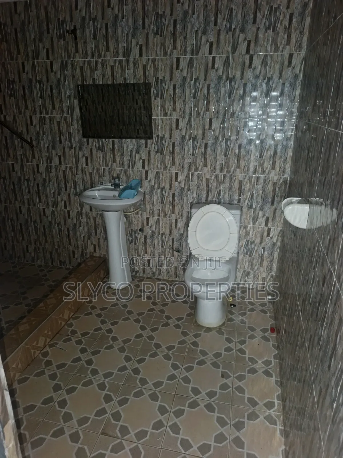 2bdrm Apartment in Koforidua, New-Juaben Municipal for rent