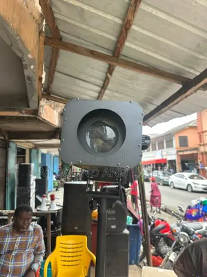 440 Watts LED Follow Spot Light With Case