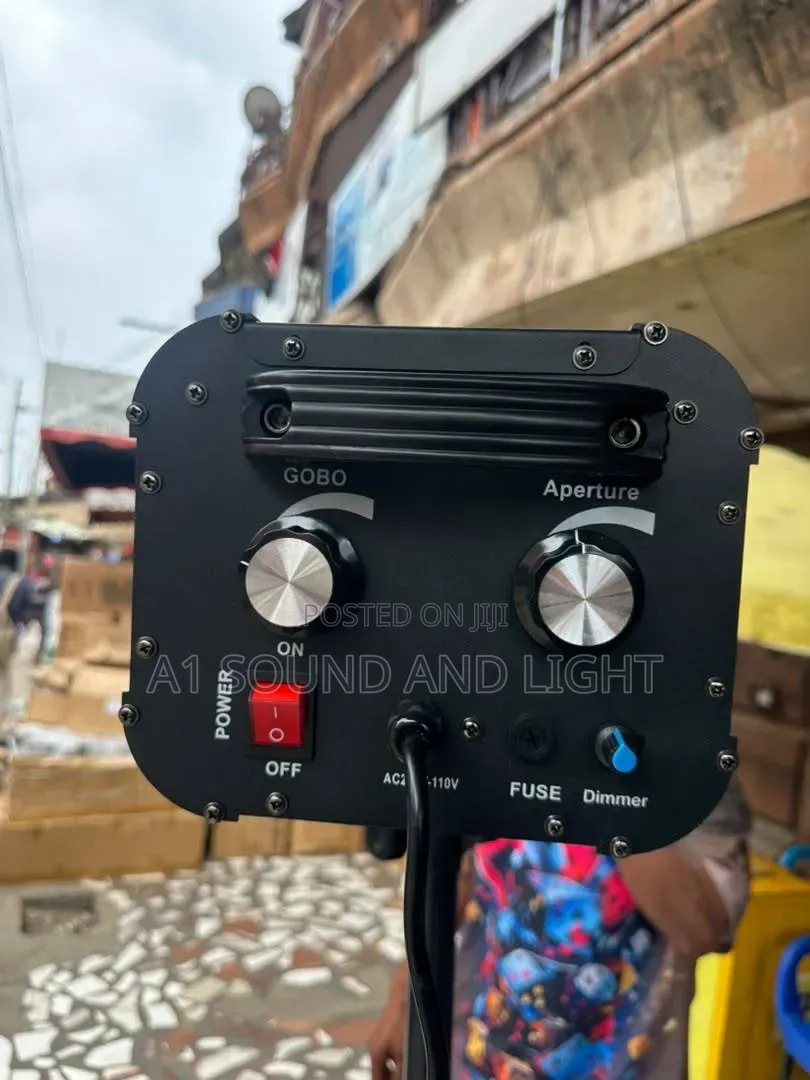 440 Watts LED Follow Spot Light With Case
