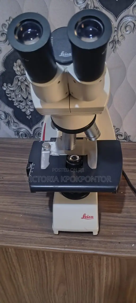 Leica Dm500 Binocular Compound Light Microscope