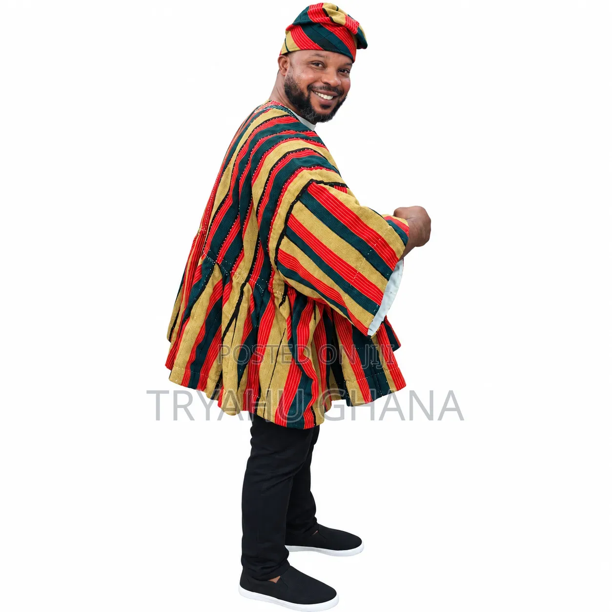 Shop Handmade Ghanaian Smocks, Batakari and Fugu for Men at Tryahu