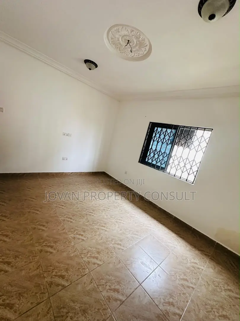 2bdrm Room & Parlour in Cocoboard, Amasaman for rent