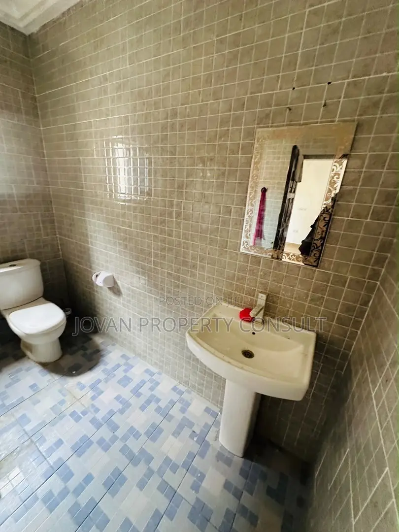 2bdrm Room & Parlour in Cocoboard, Amasaman for rent