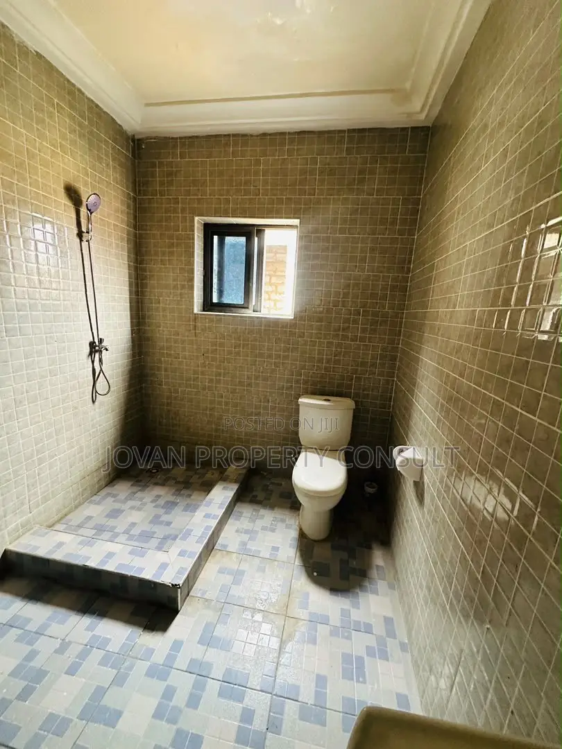 2bdrm Room & Parlour in Cocoboard, Amasaman for rent