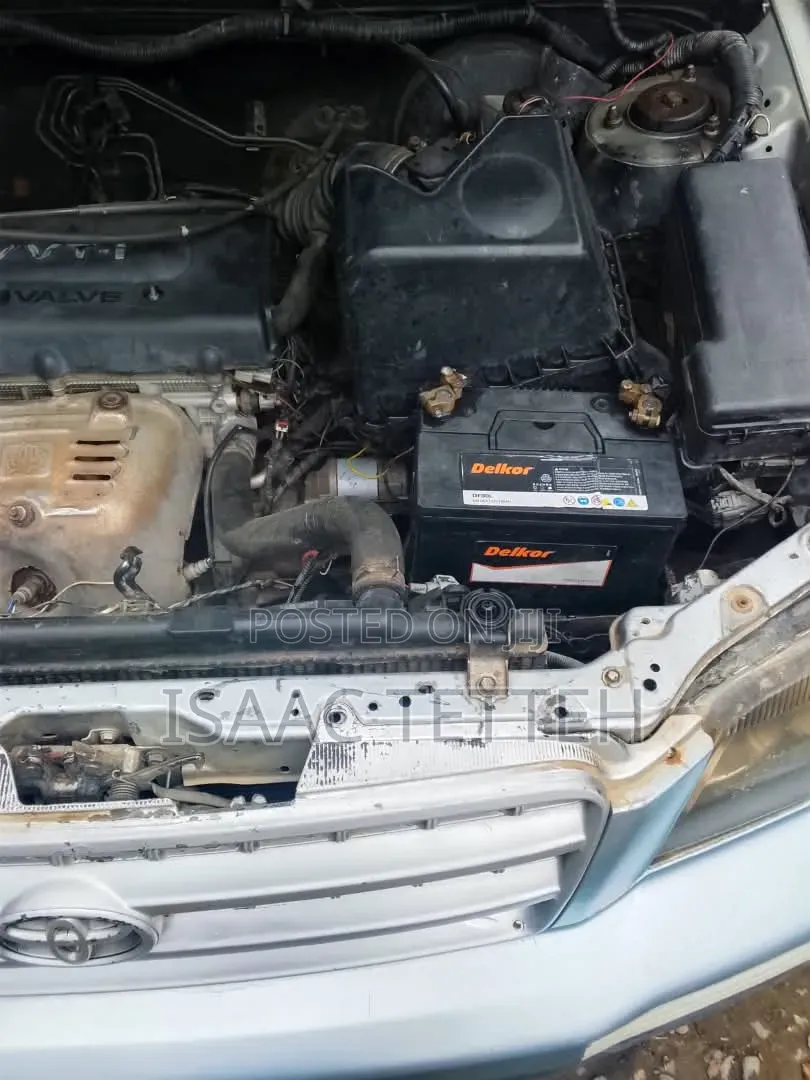 Toyota Highlander Base FWD 2002 Blue