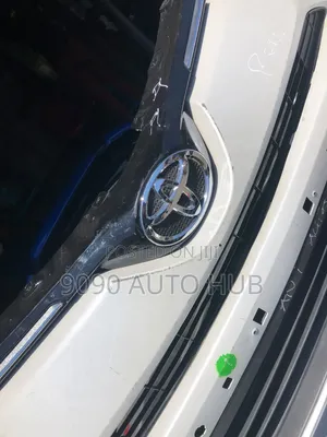  Toyota RAV4 2016, 2017, 2018 Front Bumper – Foreign Used