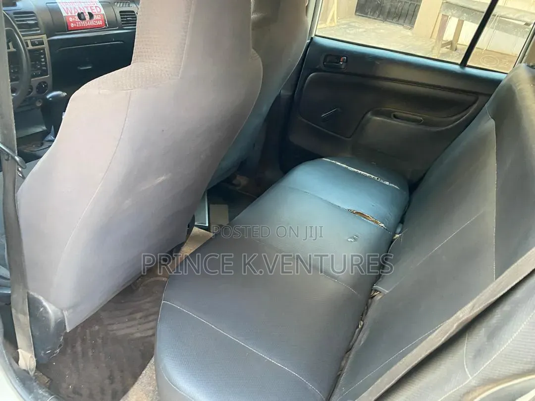Toyota Probox 2006 White