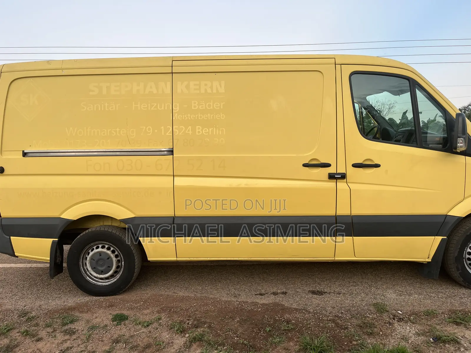 Mercedes-Benz Sprinter 2011 Yellow