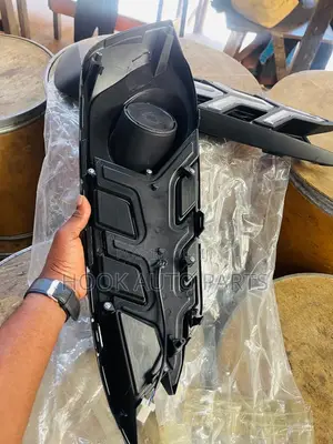 Honda Civic 2016, 2017, 2018, 2019 Arrow LED Front Fog Light Cover