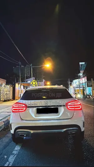 Mercedes-Benz GLA 250 2019 White