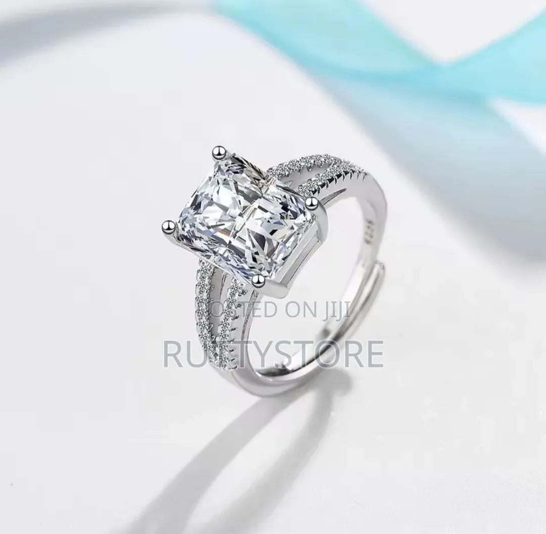 Emerald 925 Sterling Silver Engagement Ring (Adjustable Size)