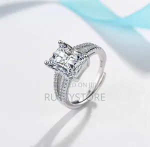 Emerald 925 Sterling Silver Engagement Ring (Adjustable Size)
