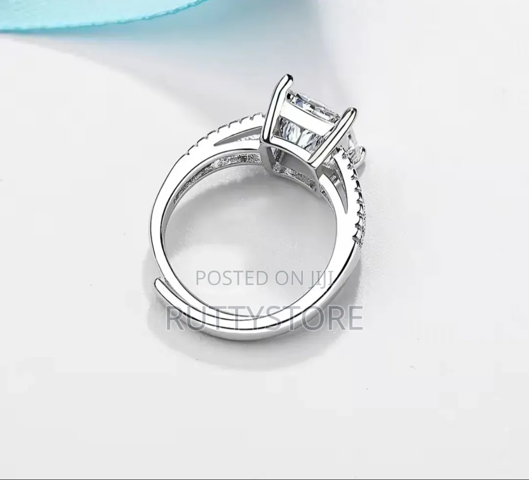 Emerald 925 Sterling Silver Engagement Ring (Adjustable Size)