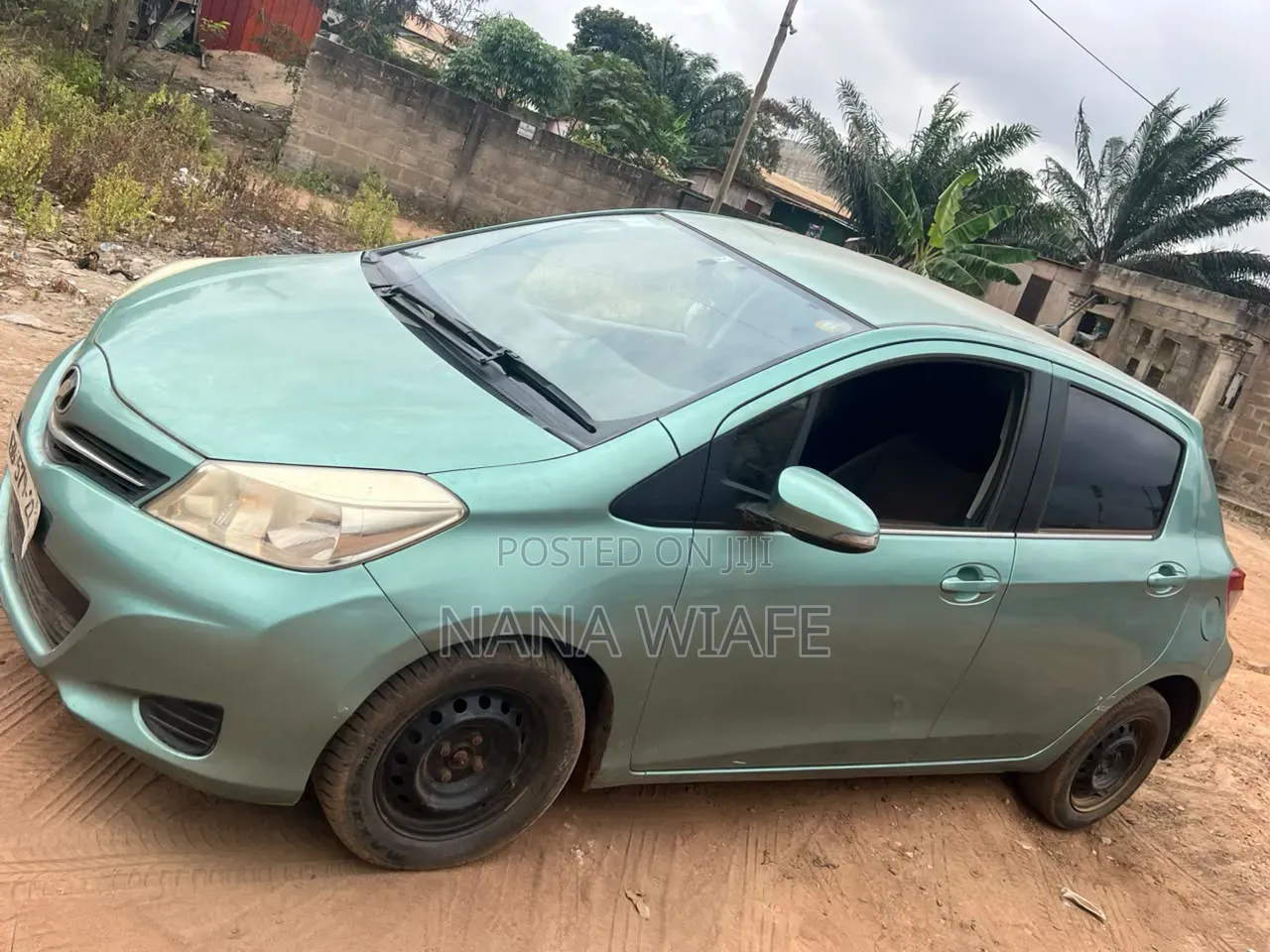 Toyota Vitz 2013 Green