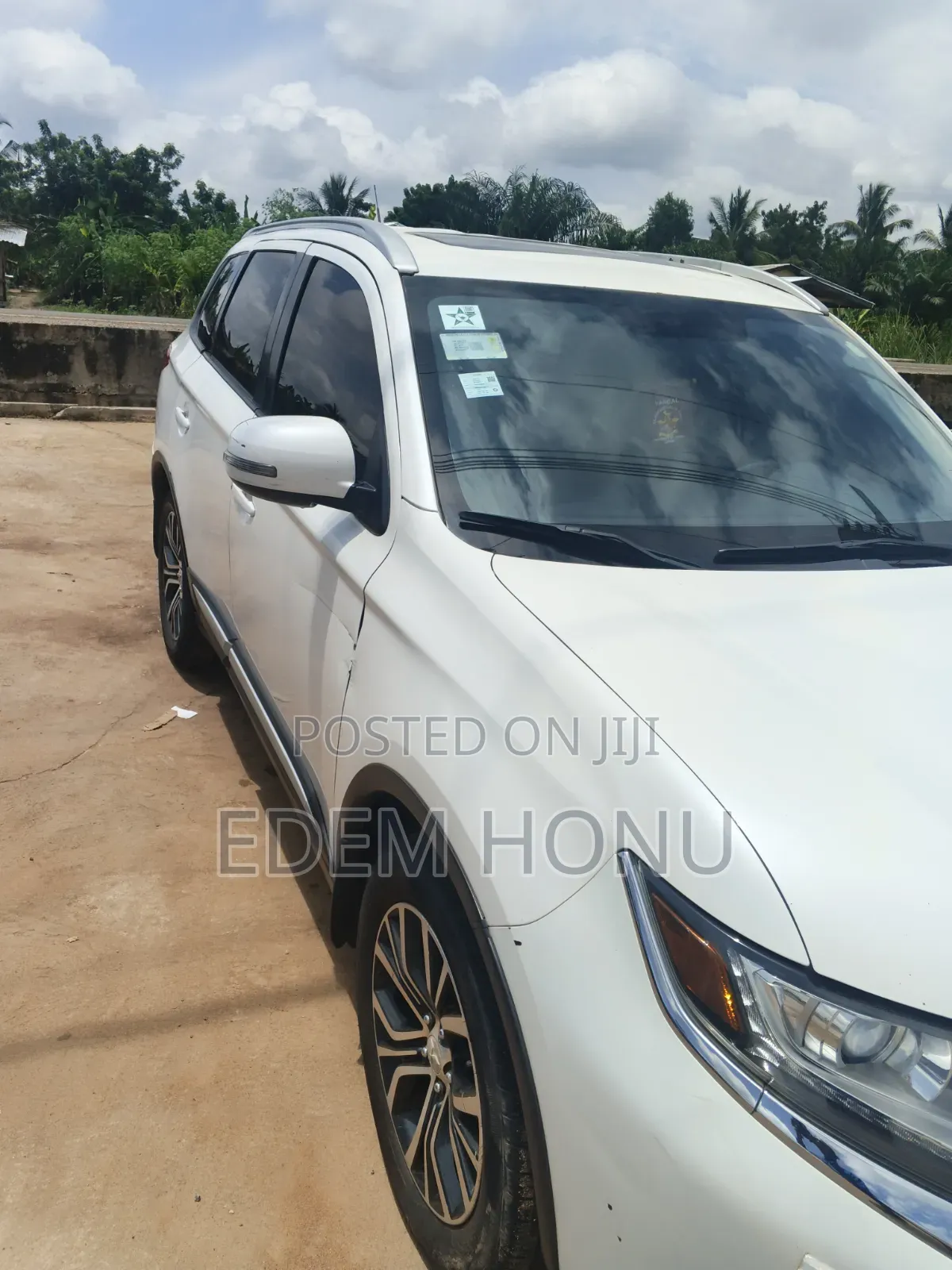 Mitsubishi Outlander 2016 White