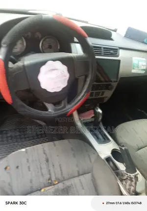 Ford Focus S 2010 Orange