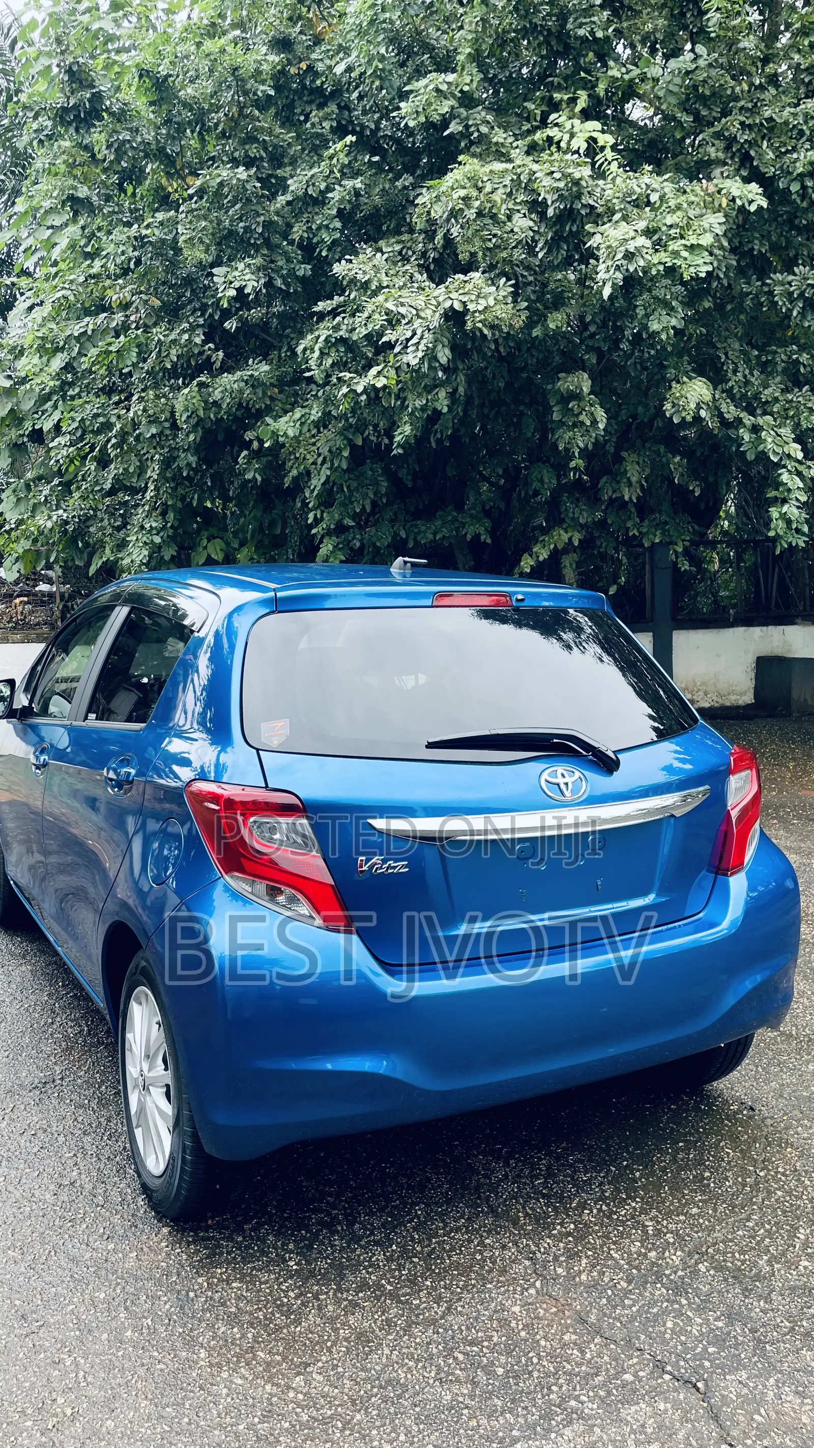 Toyota Vitz 1.3 AWD 5dr 2015 Blue