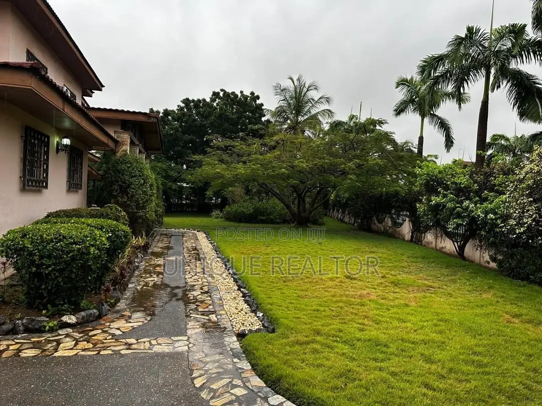 Furnished 5bdrm House in Trassaco Phase 1, School Junction for sale