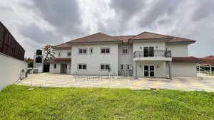 Furnished 5bdrm House in Trasacco, School Junction for sale