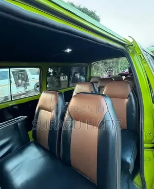 Toyota HiAce 2005