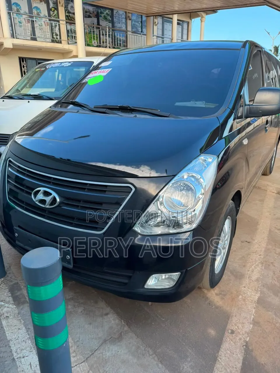 Hyundai Starex 2017 Black