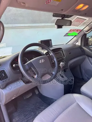 Hyundai Starex 2017 Black